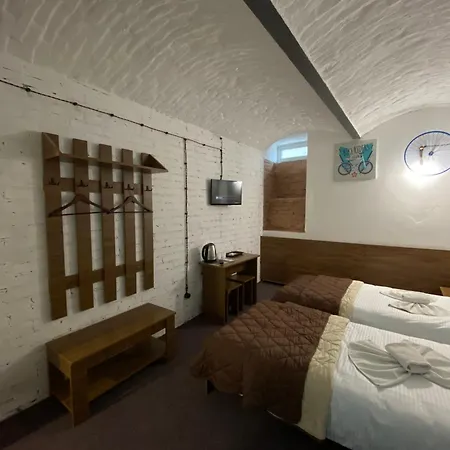 лісапед на зустрічній Otel