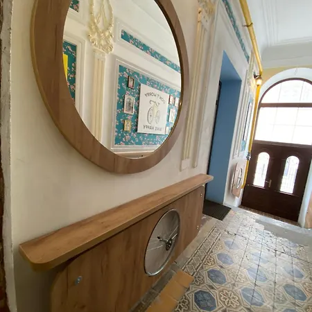 лісапед на зустрічній Hotel