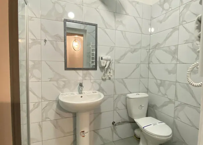 лісапед на зустрічній Hotel Lwów